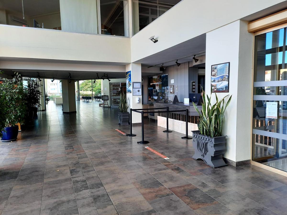 Xon'S Platja Ha Hotel Empuriabrava Eksteriør billede